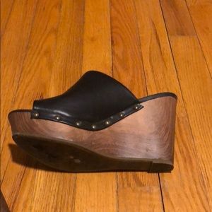 report wedge shoes